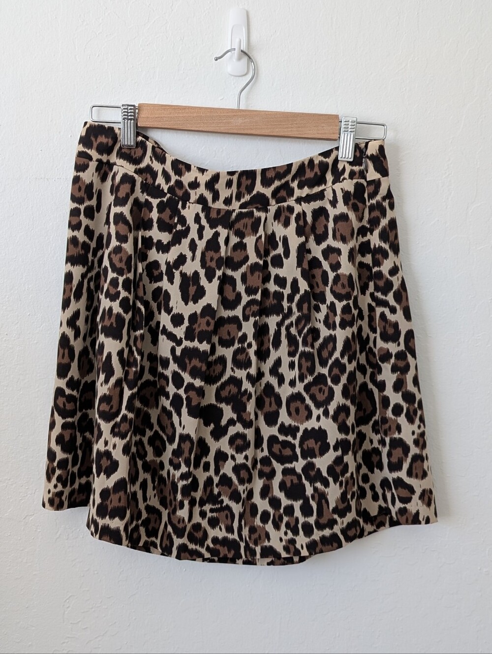Banana Republic Leopard Print A-Line Mini Skirt Size 4